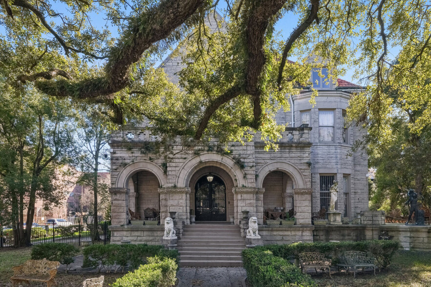 3800 St Charles Ave, New Orleans, LA for sale - Building Photo - Image 1 of 1