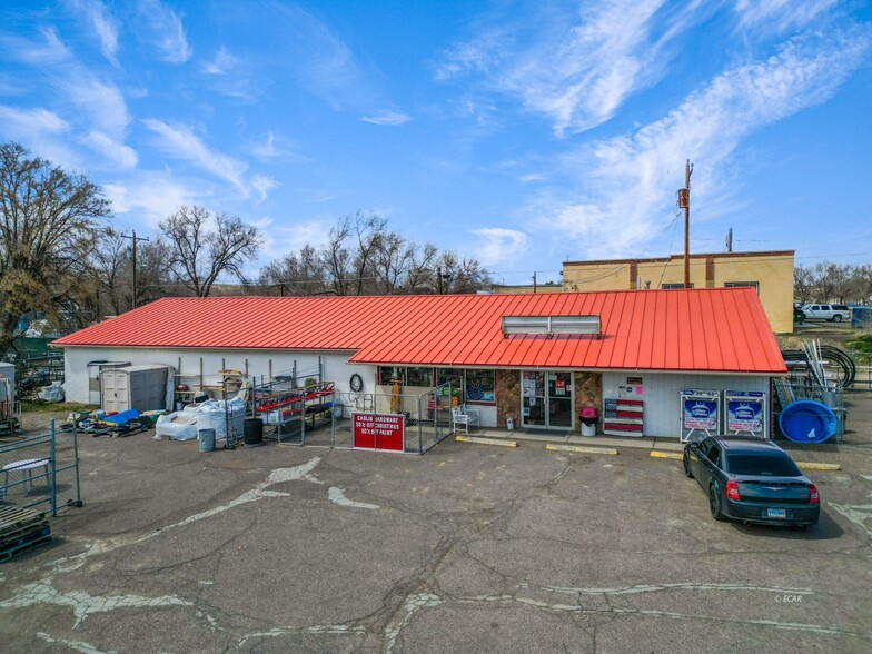 924 Bush St, Carlin, NV for sale - Building Photo - Image 1 of 9