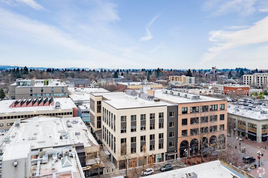 940-946 Willamette St, Eugene, OR for rent - Aerial - Image 2 of 4