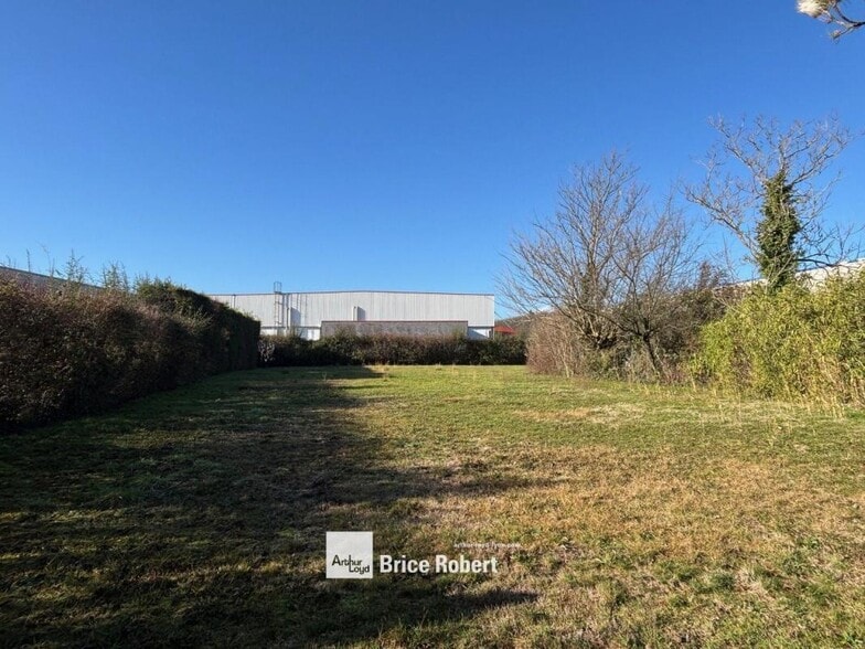 Light Industrial in Montagny for sale - Building Photo - Image 2 of 7