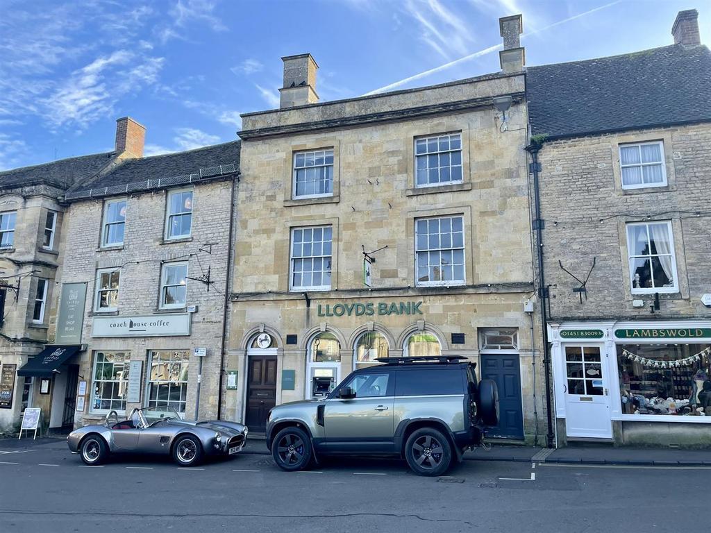 The Square, Stow On The Wold for sale Building Photo- Image 1 of 1
