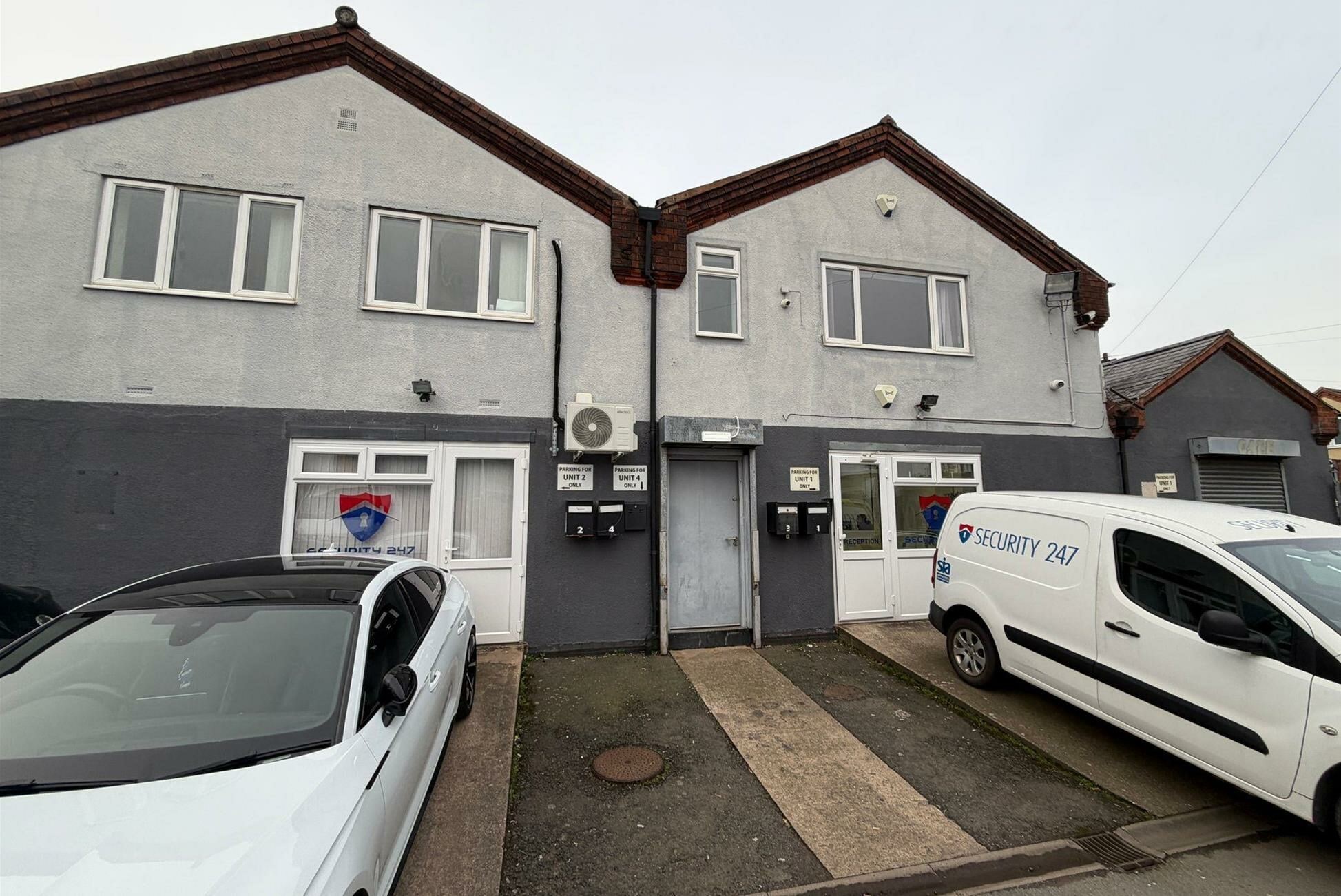 Corngreaves Rd, Cradley Heath to rent Building Photo- Image 1 of 7