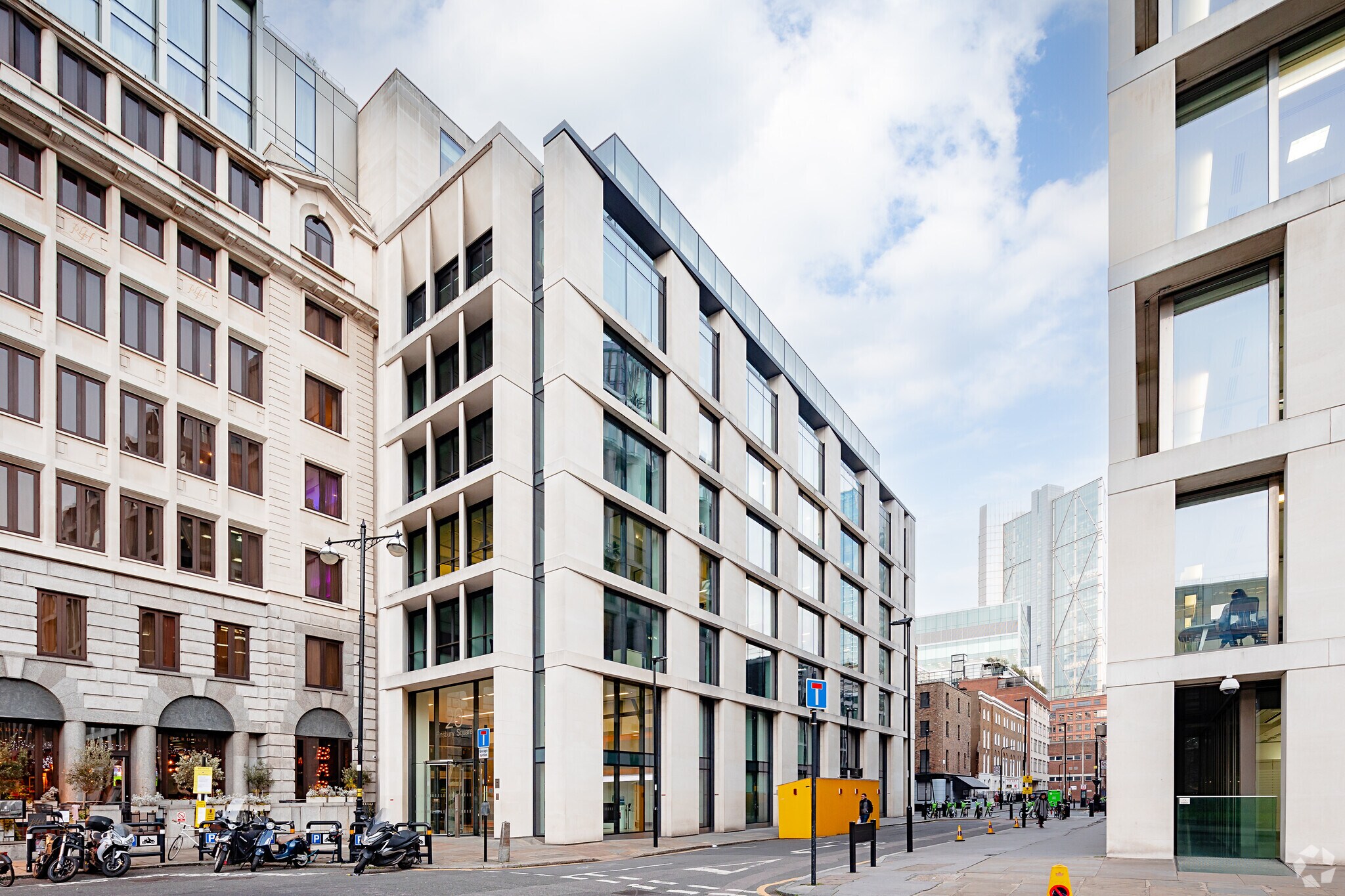 26 Finsbury Sq, London for sale Primary Photo- Image 1 of 1