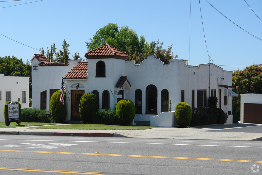 1642-1644 E Main St, Ventura, CA for sale - Primary Photo - Image 1 of 1