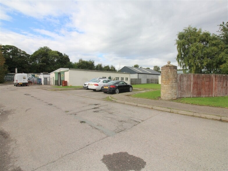 Munro Fruit Merchants, Tain for sale - Building Photo - Image 1 of 11