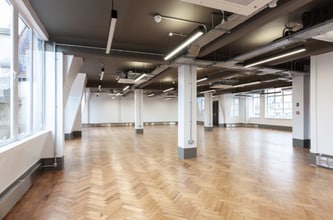 75-77 Margaret St, London to rent Interior Photo- Image 1 of 4