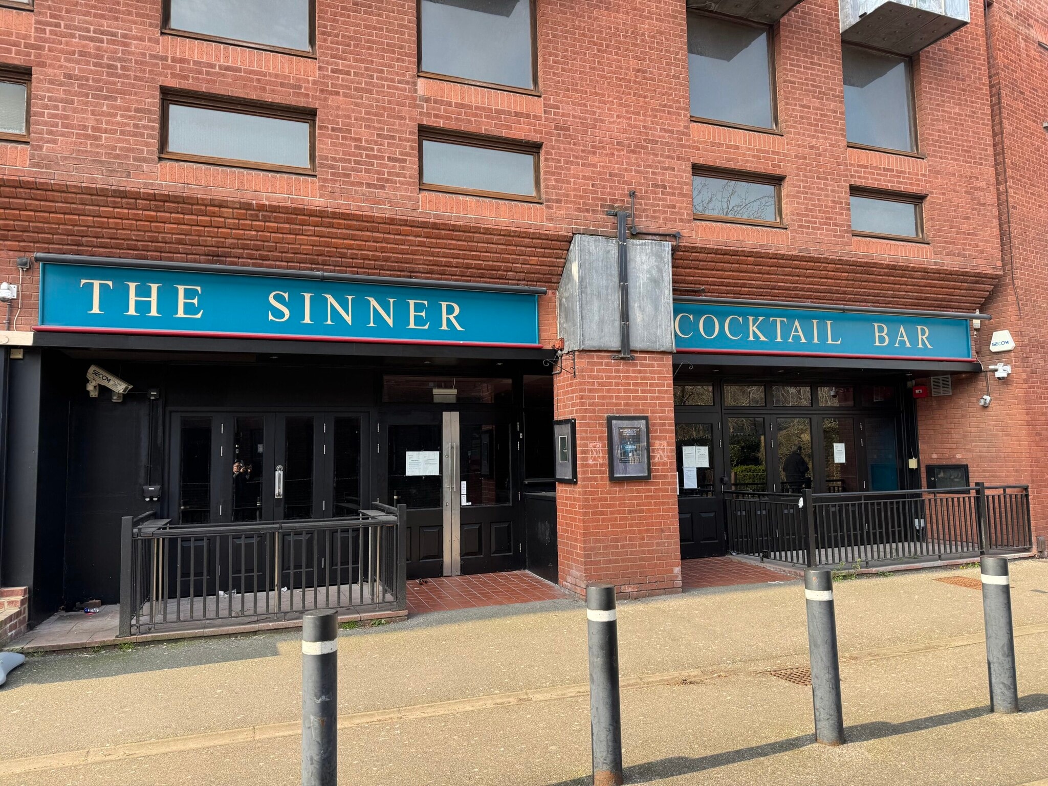 Victoria St, Windsor to rent Building Photo- Image 1 of 7