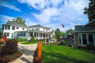 5653 Lake Rd, Geneva, OH for sale Building Photo- Image 1 of 17