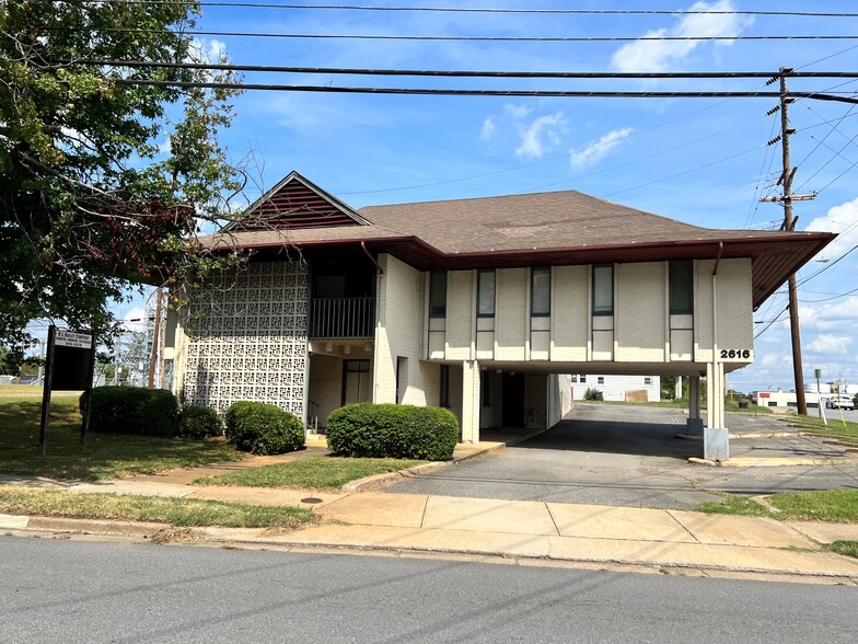 2616 Langhorne Rd, Lynchburg, VA for sale - Building Photo - Image 1 of 1