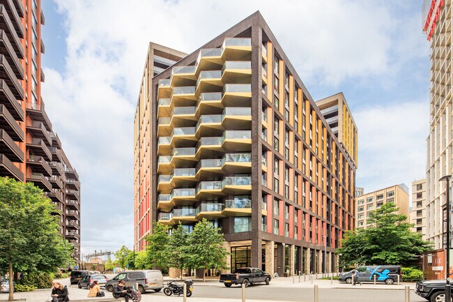 More details for 6-12 Charles Clowes Walk, London - Medical to Rent