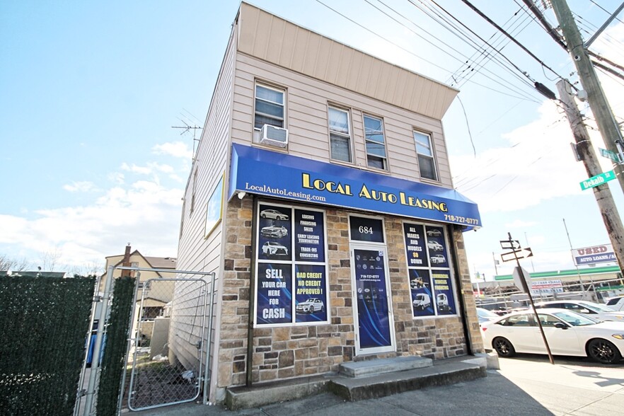 684 Richmond Rd, Staten Island, NY for sale - Building Photo - Image 1 of 1