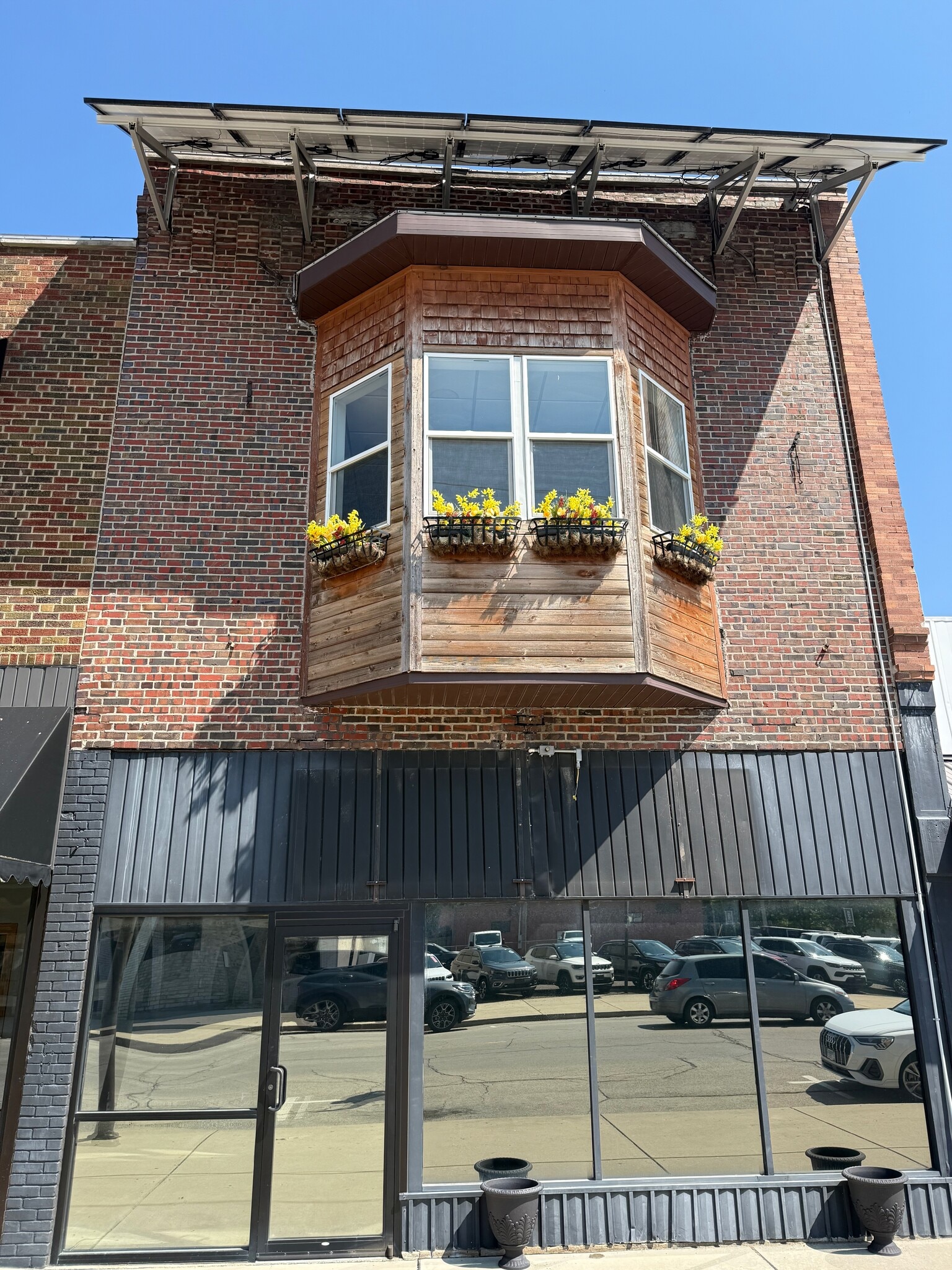 217 E Main St, Clinton, IL to rent Building Photo- Image 1 of 15