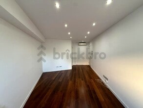 Retail in Matadepera, Barcelona to rent Interior Photo- Image 1 of 9
