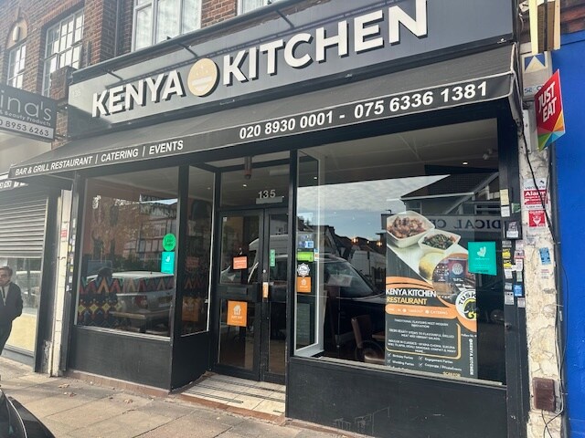 135 Deans Ln, Edgware for sale Building Photo- Image 1 of 1