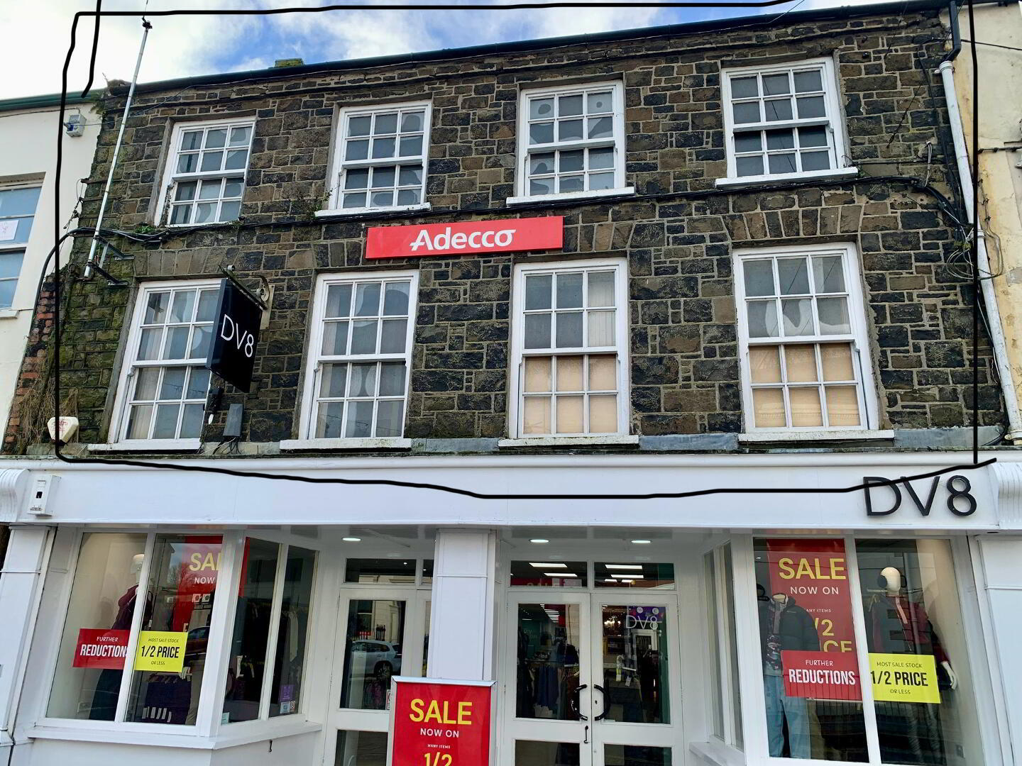 15 Market Sq, Antrim to rent Primary Photo- Image 1 of 2