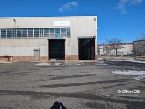 7 Slater Dr, Elizabeth, NJ for rent Building Photo- Image 2 of 8