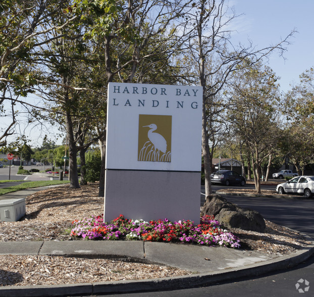 867-891 Island Dr, Alameda, CA for rent - Building Photo - Image 1 of 10