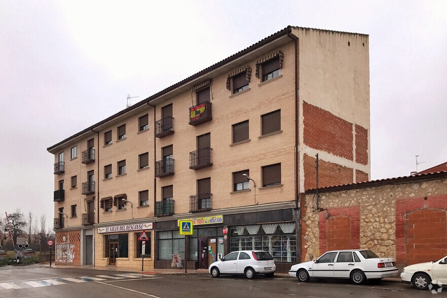 Calle Cirilo Montero, 18, Torrijos, Toledo for sale - Building Photo - Image 2 of 2