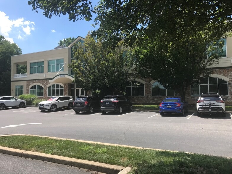 6 Dickinson Dr, Chadds Ford, PA to rent - Building Photo - Image 2 of 5