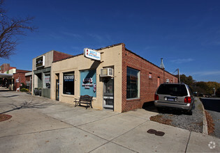 124 N Main St, Belmont, NC for sale Primary Photo- Image 1 of 1