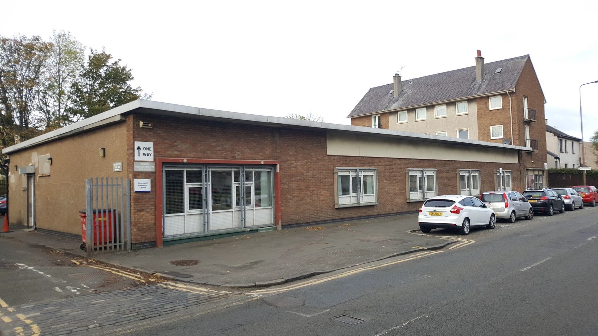 31-33 Pennywell Rd, Edinburgh for sale Primary Photo- Image 1 of 1