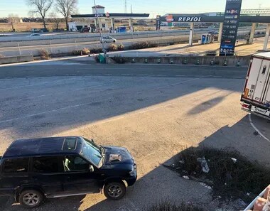 Retail in Ledanca, Guadalajara to rent - Building Photo - Image 2 of 3