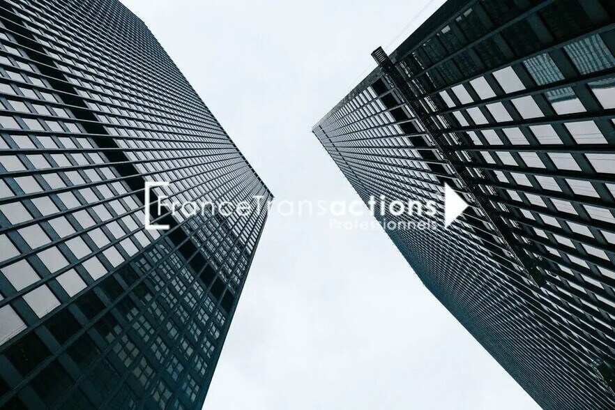 Retail in Toulouse to rent - Building Photo - Image 2 of 2