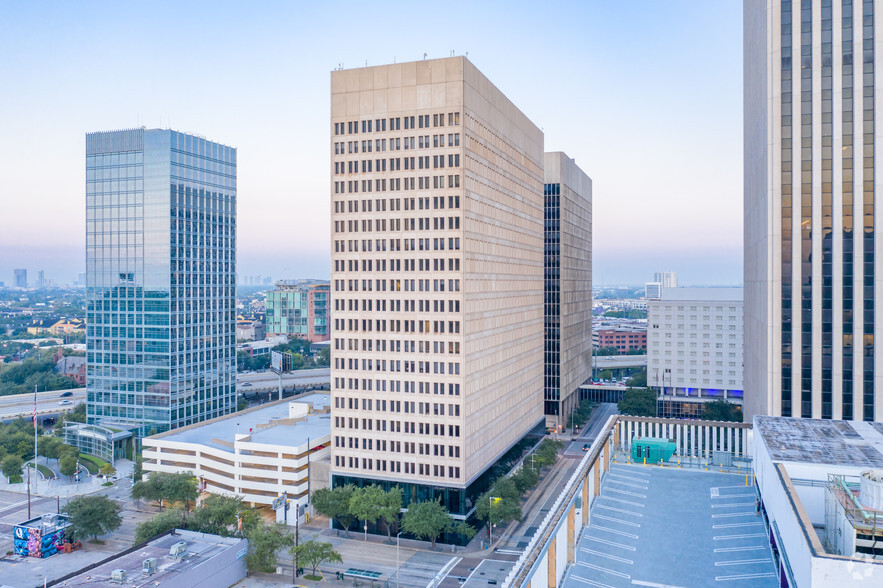 1801 Smith St, Houston, TX for sale - Primary Photo - Image 1 of 1