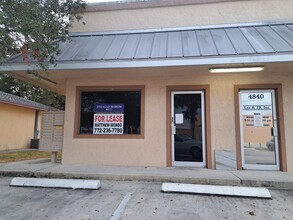 4820-4842 S US Highway 1, Fort Pierce, FL for rent Building Photo- Image 1 of 2