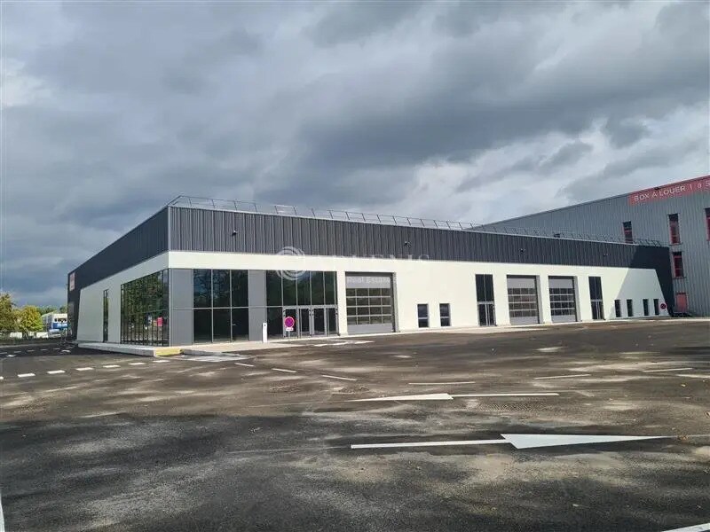Location Local d'activités 1 779 m² - Photo 1