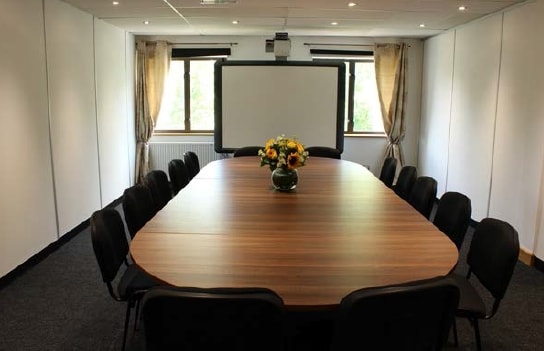 Lorna Rd, Hove to rent - Interior Photo - Image 2 of 22