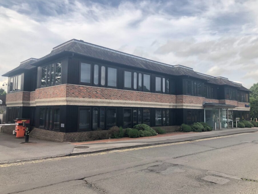 18 Oxford Rd, Marlow for sale Building Photo- Image 1 of 1