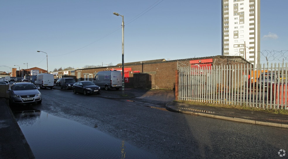 2-32 Jordanvale Ave, Glasgow for sale - Primary Photo - Image 1 of 1