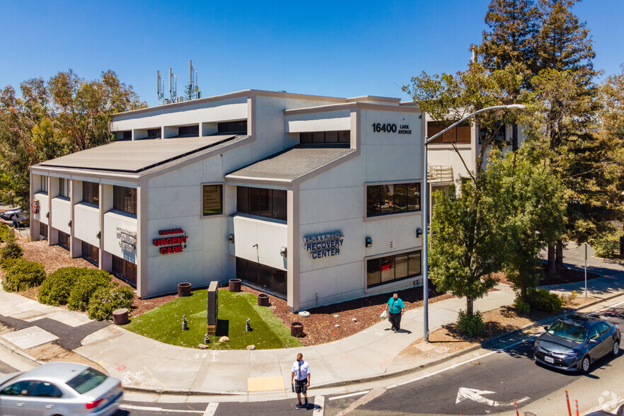 16400 Lark Ave, Los Gatos, CA for rent - Building Photo - Image 1 of 3