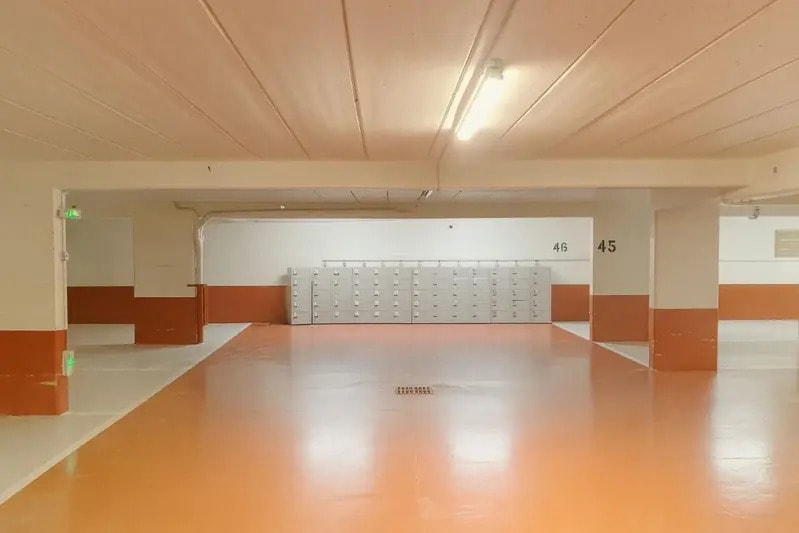 Industrial in Paris to rent - Building Photo - Image 3 of 6