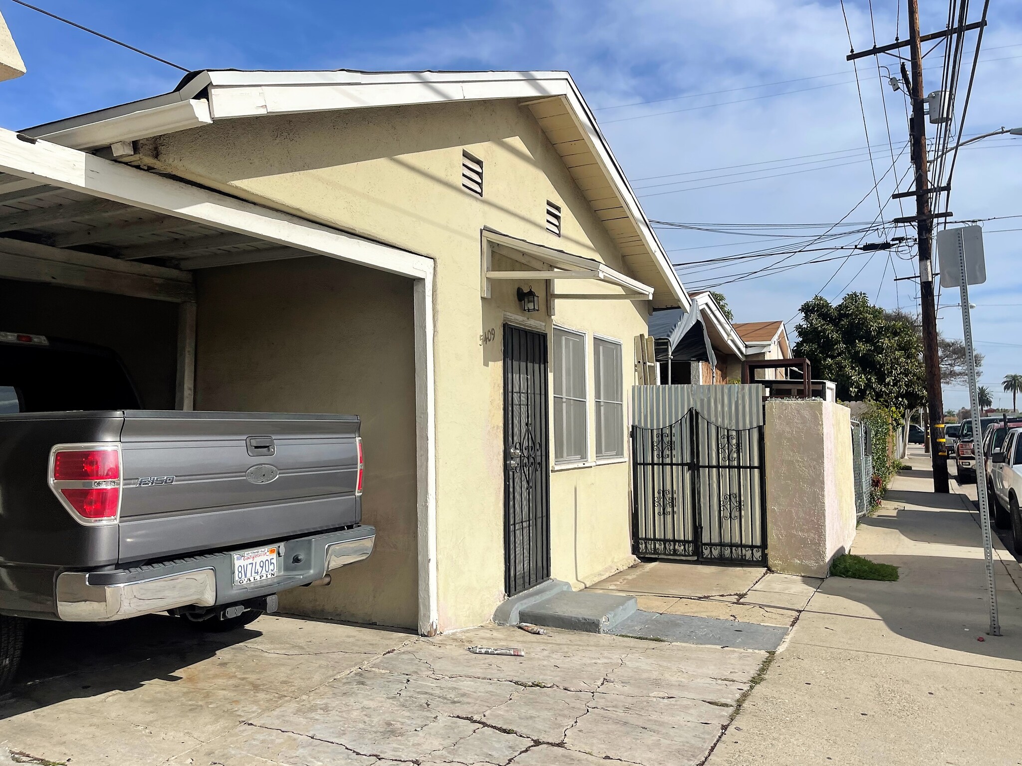 5415 Hubbard St, East Los Angeles 90022 - 5 Units in Unincorporated