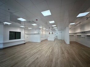 7209-7309 Chad Colley Blvd, Barling, AR to rent Interior Photo- Image 2 of 3