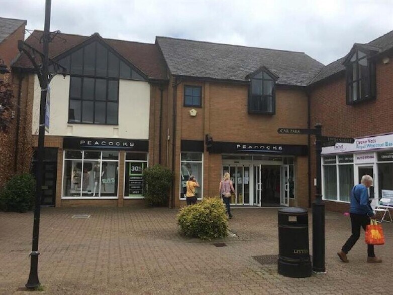 Borough Fields, Royal Wootton Bassett to rent - Building Photo - Image 3 of 3