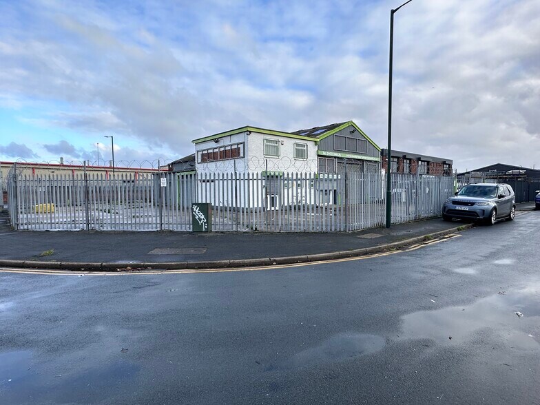 1A Spencer St, Grimsby to rent - Building Photo - Image 3 of 3