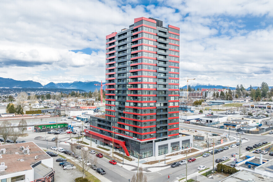 10626 City Pky, Surrey, BC for rent - Primary Photo - Image 1 of 8