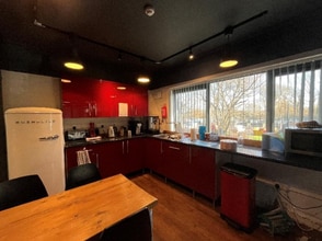 Wetmore Rd, Burton On Trent to rent Interior Photo- Image 2 of 5