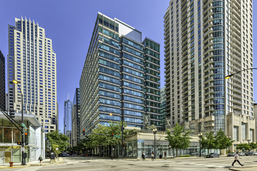 555 W Monroe St, Chicago, IL for sale - Primary Photo - Image 1 of 1