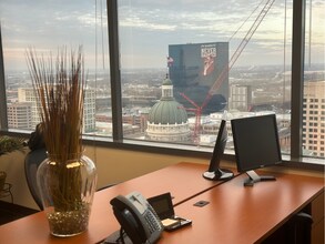 101 W Ohio St, Indianapolis, IN to rent Interior Photo- Image 1 of 5