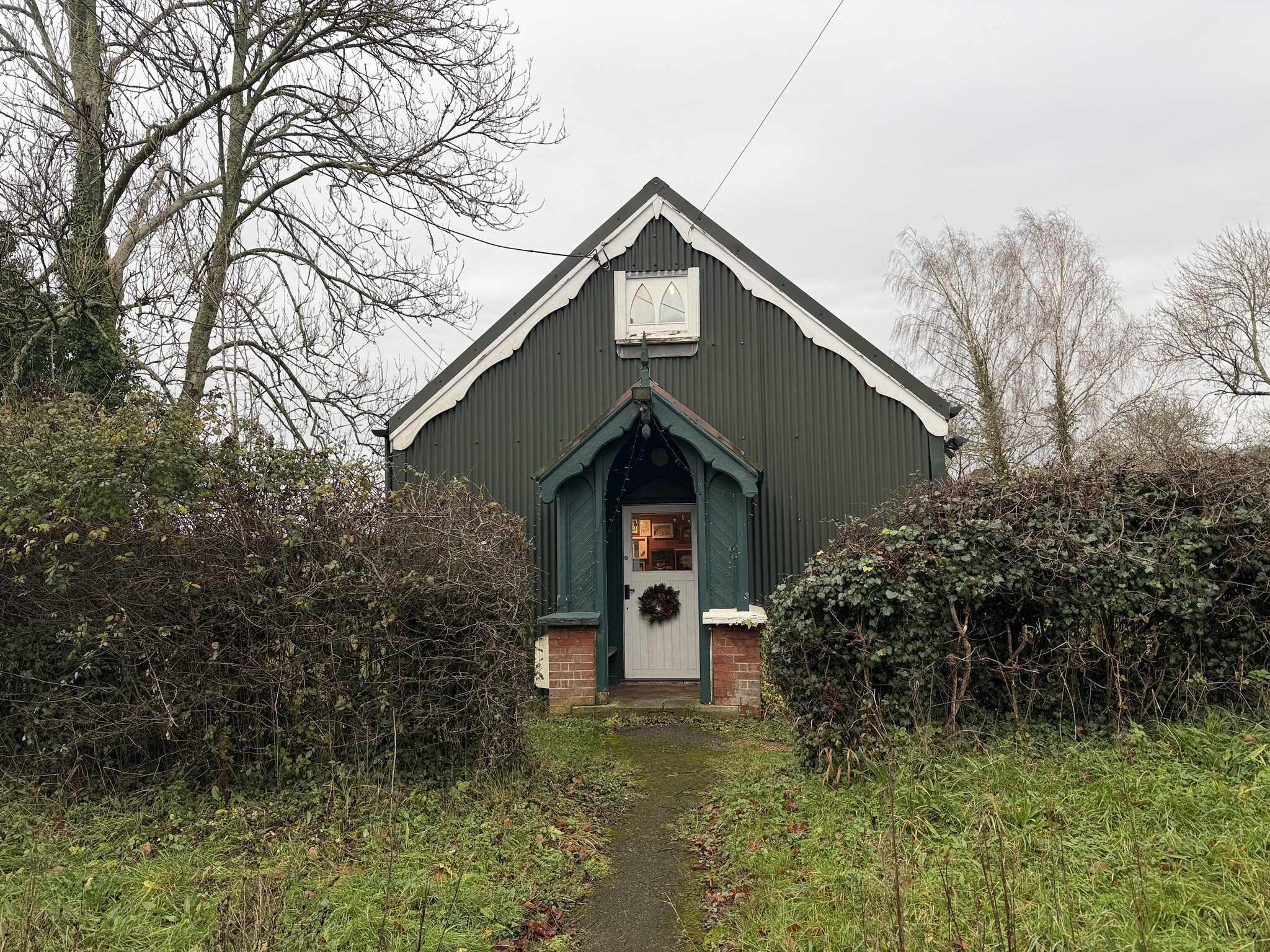 Brook St, Cuckfield to rent Building Photo- Image 1 of 2