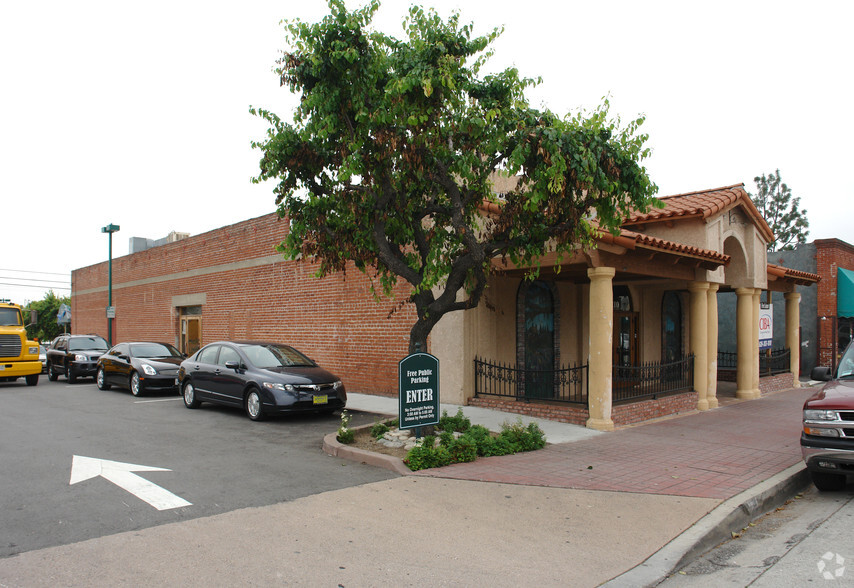 110 E Colorado Blvd, Monrovia, CA for rent - Building Photo - Image 3 of 6