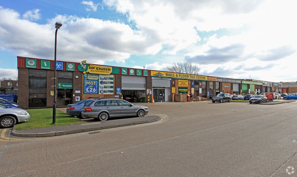 Cabinet Way, London for sale - Primary Photo - Image 1 of 1
