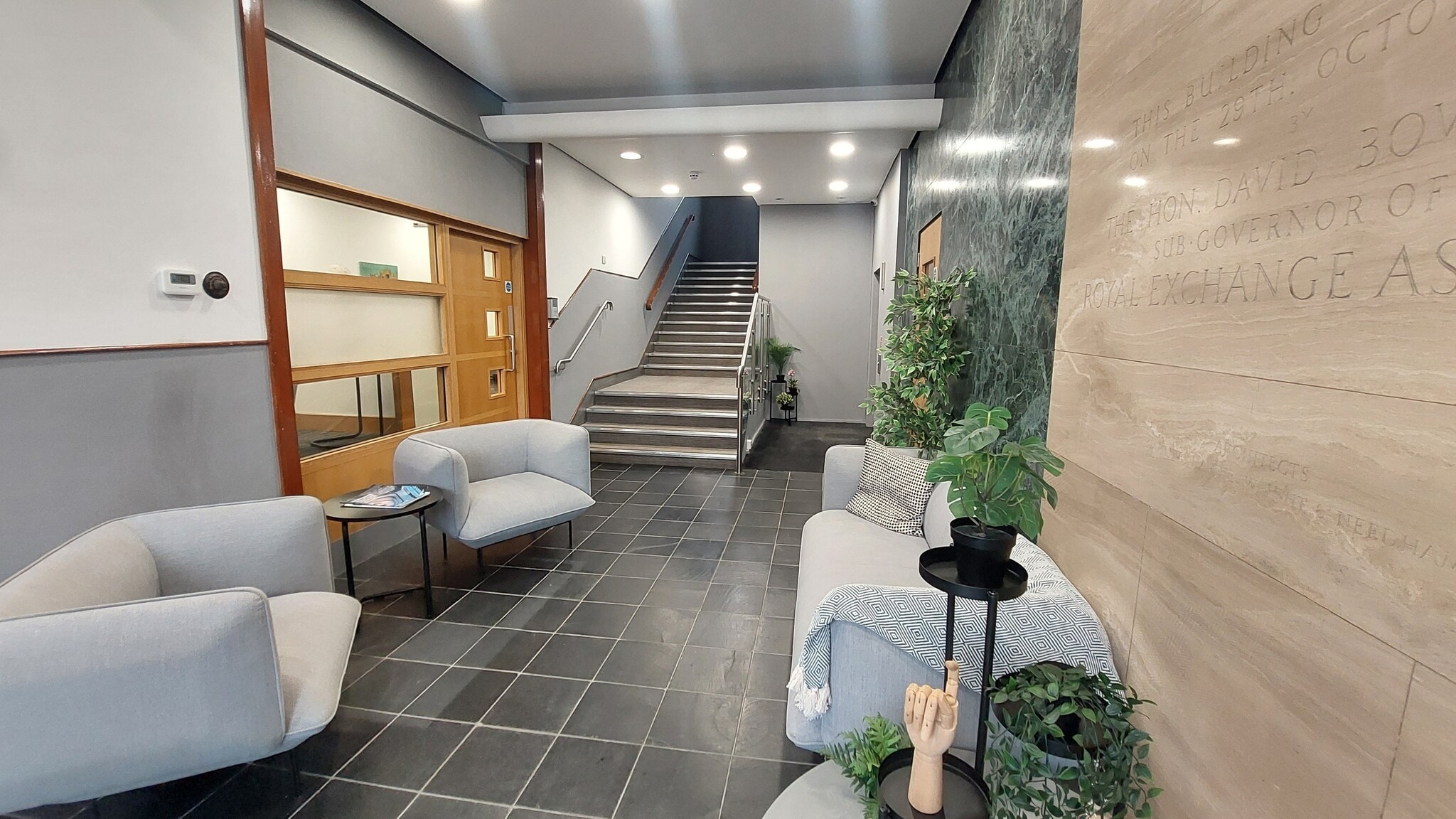 Panmure St, Dundee to rent Interior Photo- Image 1 of 3