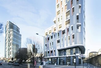 227 City Rd, London to rent Building Photo- Image 1 of 5