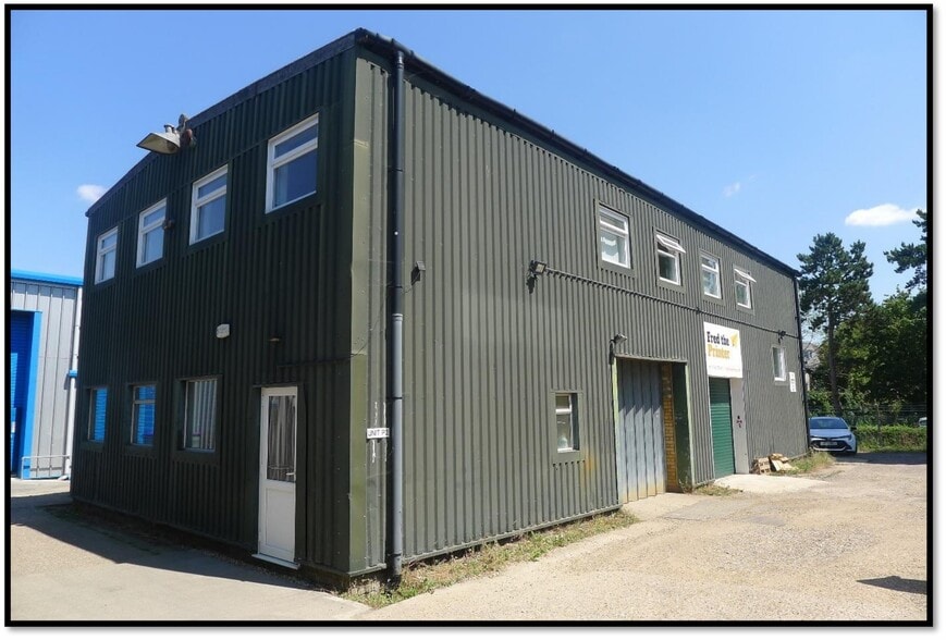 Watermill Industrial Estate, Buntingford for sale - Primary Photo - Image 1 of 8