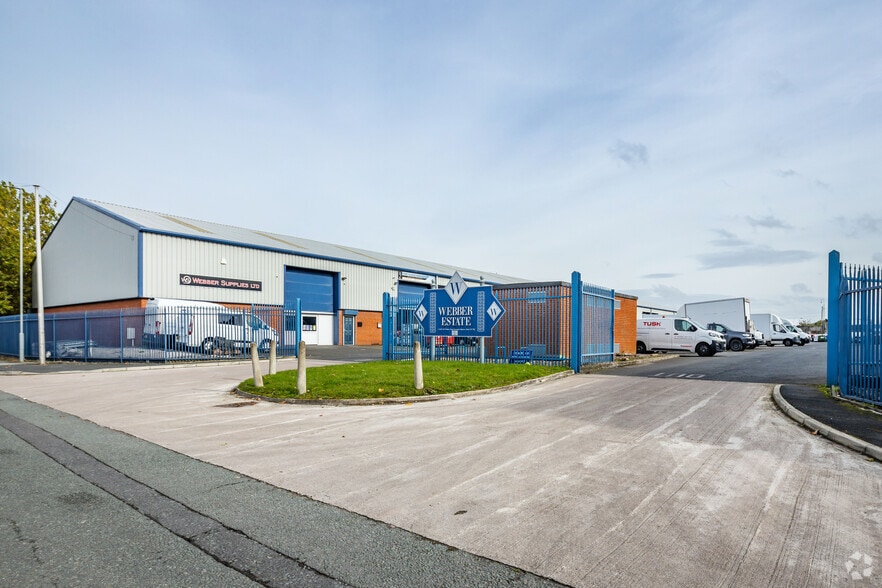 Webber Road Industrial Estate portfolio of 2 properties for sale on LoopNet.co.uk - Primary Photo - Image 1 of 2